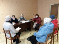 Детская площадка, ремонт тротуара и разбитая улица Детская площадка, ремонт тротуара и разбитая улица