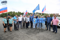 Калужские единороссы отметили день флага России автопробегом Калужские единороссы отметили день флага России автопробегом