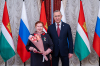 Калужанам вручены награды и присвоены почётные звания Калужанам вручены награды и присвоены почётные звания