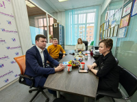 Юрий Моисеев провёл встречу с сотрудниками ресурсного центра «Инициатива»